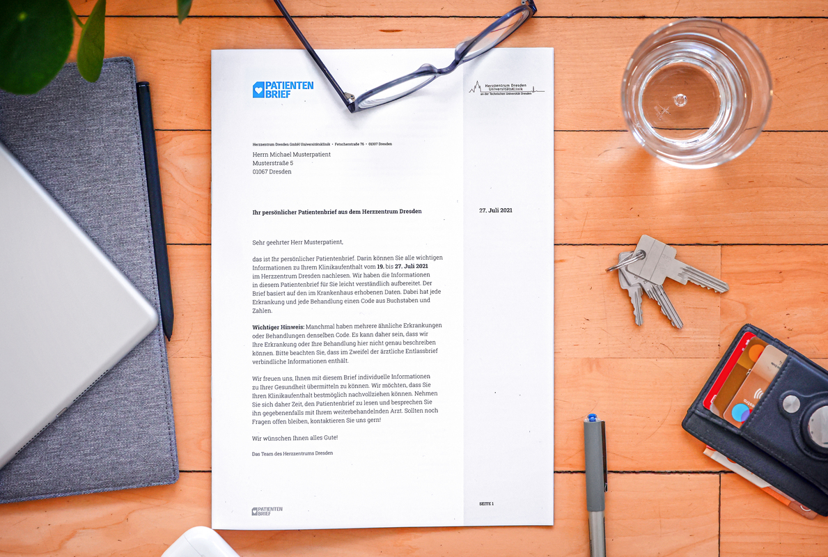 Patientenbrief
<p>
<a href="/res/img/presseinformationen/highres/garbe_Patientenbrief01.jpg" class="new-window">Download JPG hochauflösend</a><br/>
Fotograf: Amac Garbe
</p>